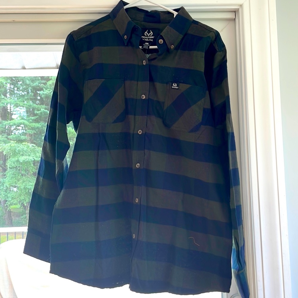 Navy blue and green flannel long sleeve shirt, Large